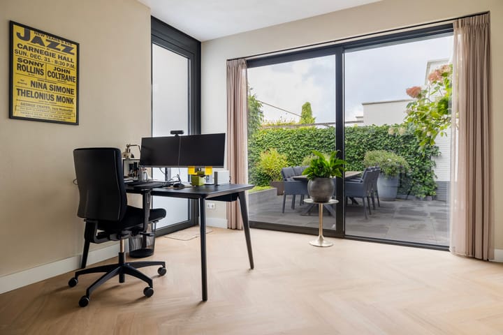 Photo 18 of Bosanemoonstraat 10