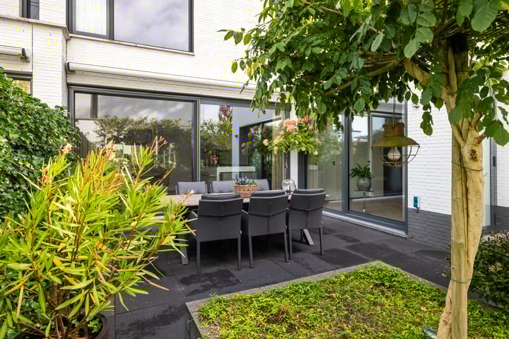 Photo 23 of Bosanemoonstraat 10