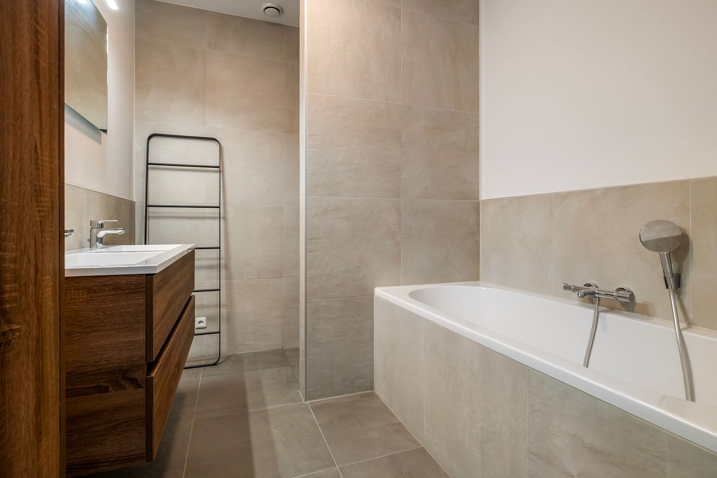 Foto 34 van Bosanemoonstraat 10