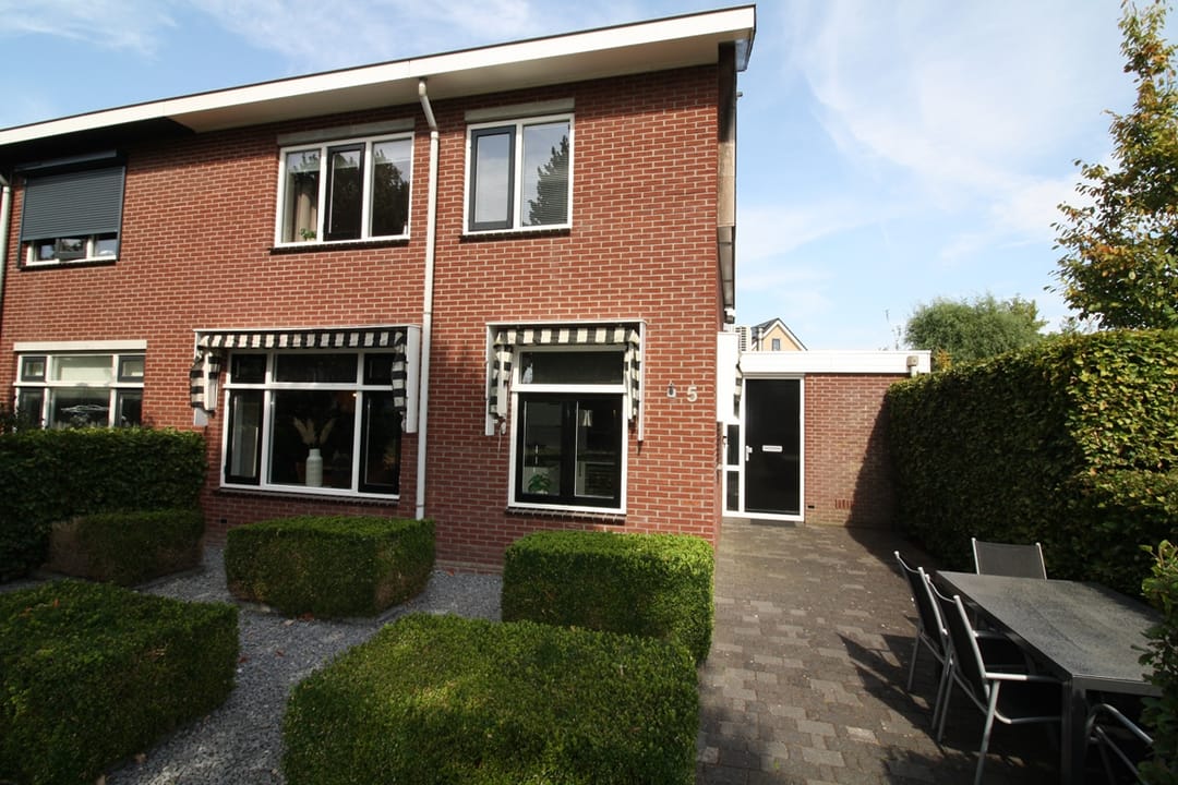 Foto 1 van Esrand 5