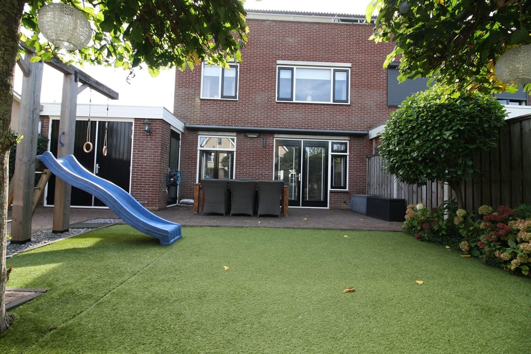 Foto 2 van Esrand 5