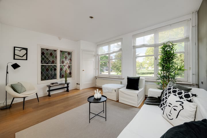 Foto 8 van Emmaplein 9