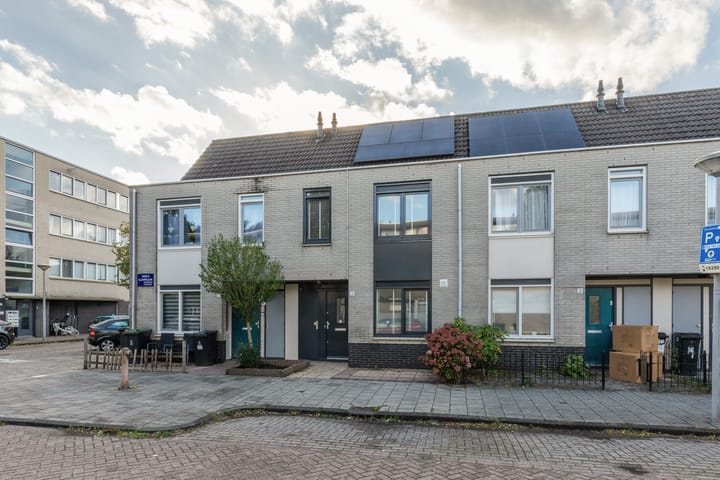 Foto 32 van Marga Klompélaan 3