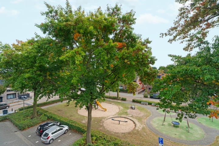 Foto 28 van Burgemeester Ploegmakerslaan 111