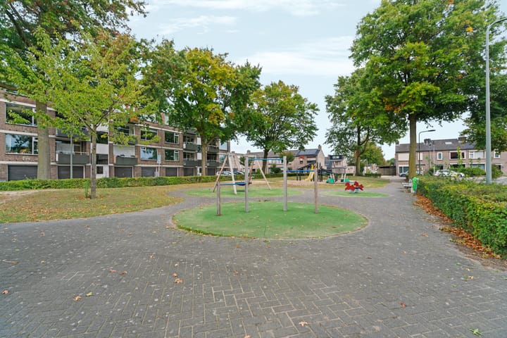 Foto 51 van Burgemeester Ploegmakerslaan 111