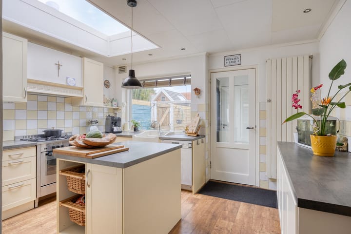 Foto 16 van Willemstraat 25