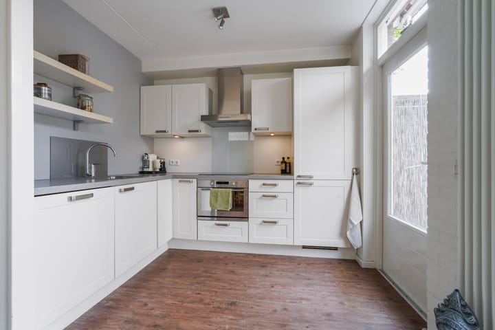 Foto 17 van Pasteurstraat 1