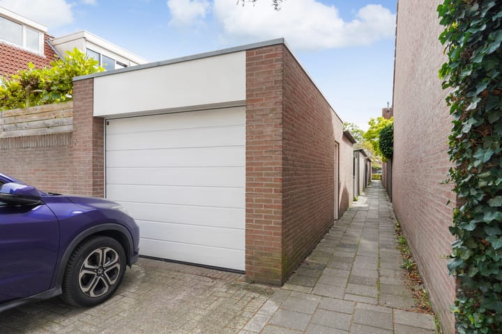 Foto 43 van Pasteurstraat 1