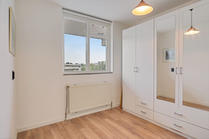 Photo 33 of Samanthagang 122