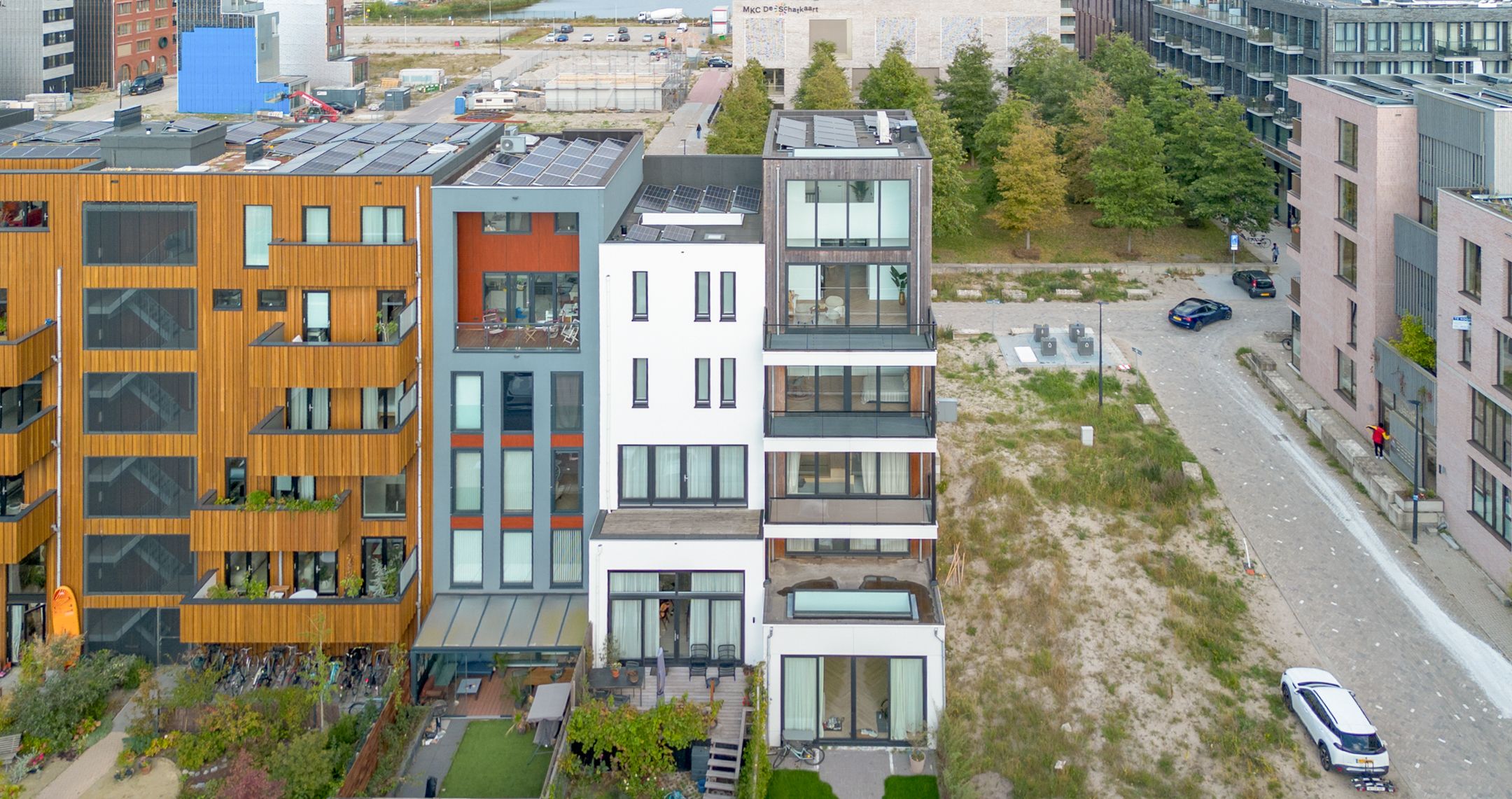 Foto 9 van Srefidensiplein 76-A