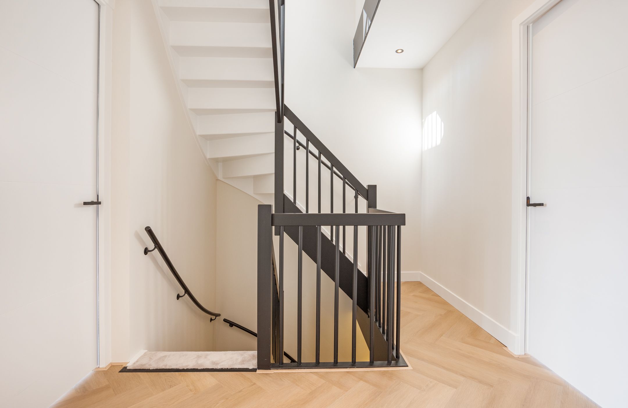 Foto 12 van Srefidensiplein 76-A