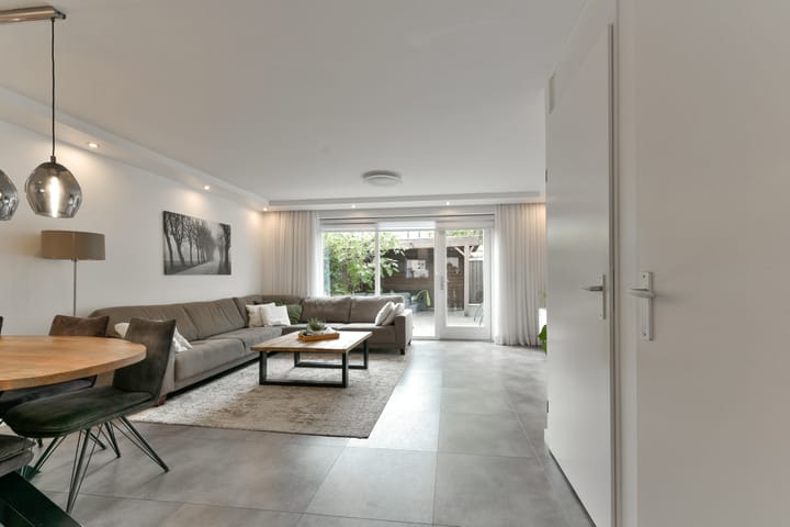 Foto 9 van Charlotte van Bourbondreef 50