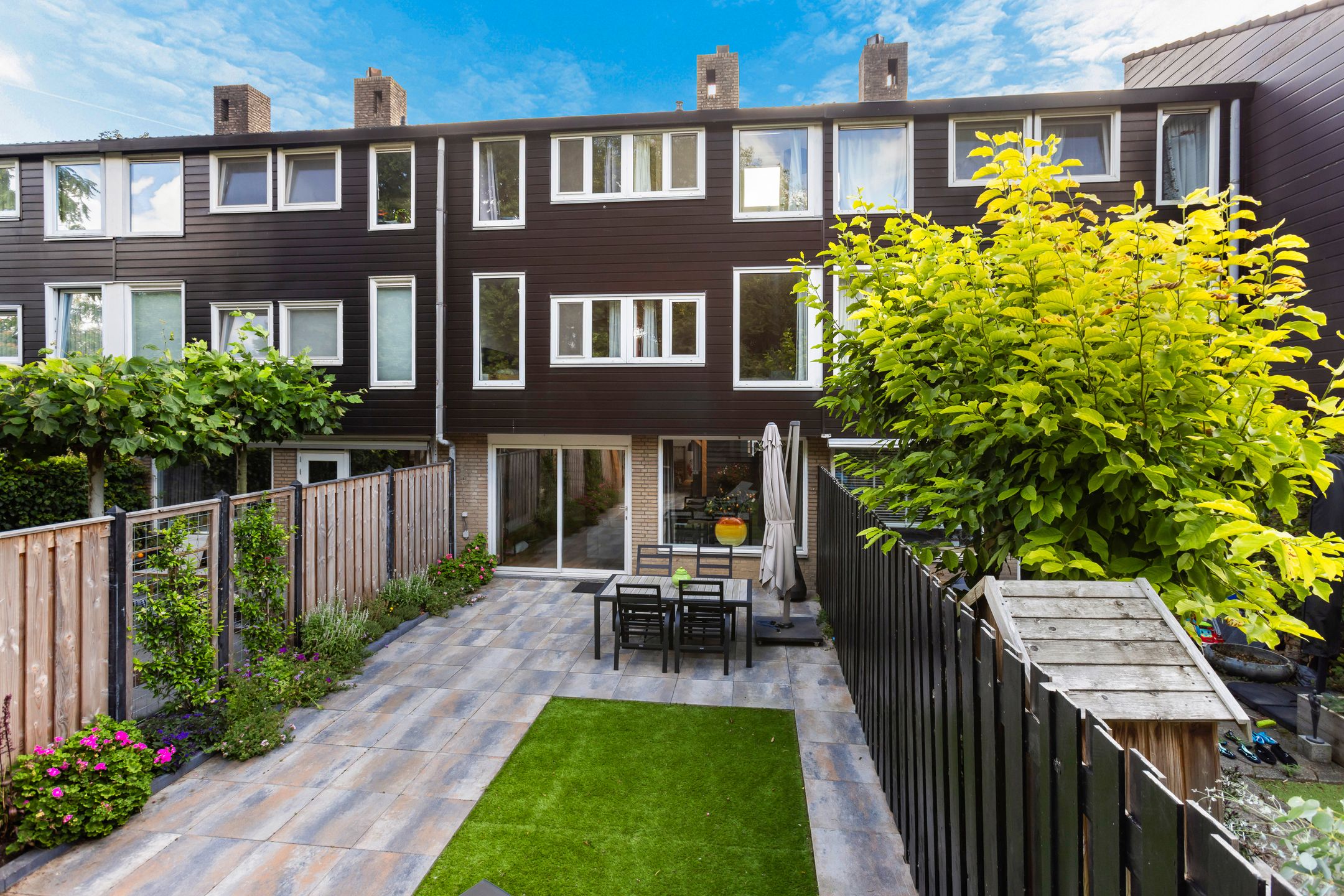 Foto 3 van Londenseplein 104