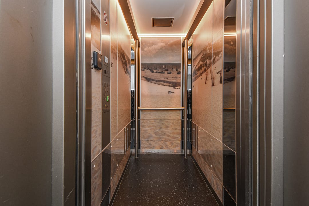 Foto 13 van Gevers Deynootplein 201