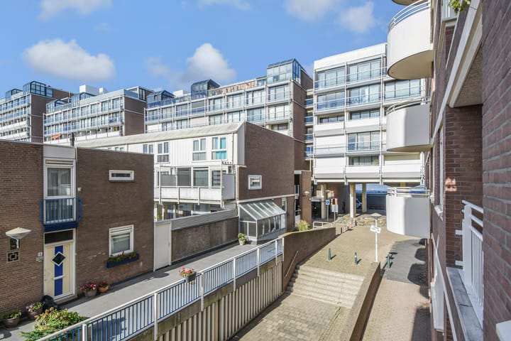 Foto 24 van Gevers Deynootplein 201