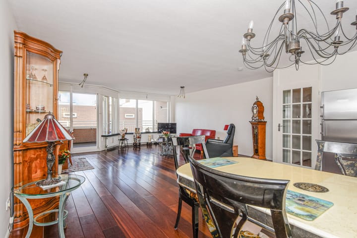 Foto 34 van Gevers Deynootplein 201