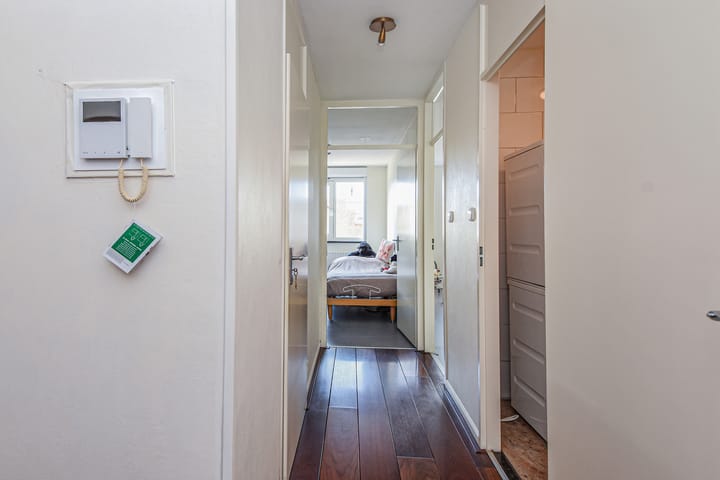 Foto 37 van Gevers Deynootplein 201