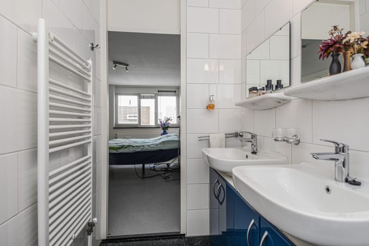 Foto 44 van Gevers Deynootplein 201