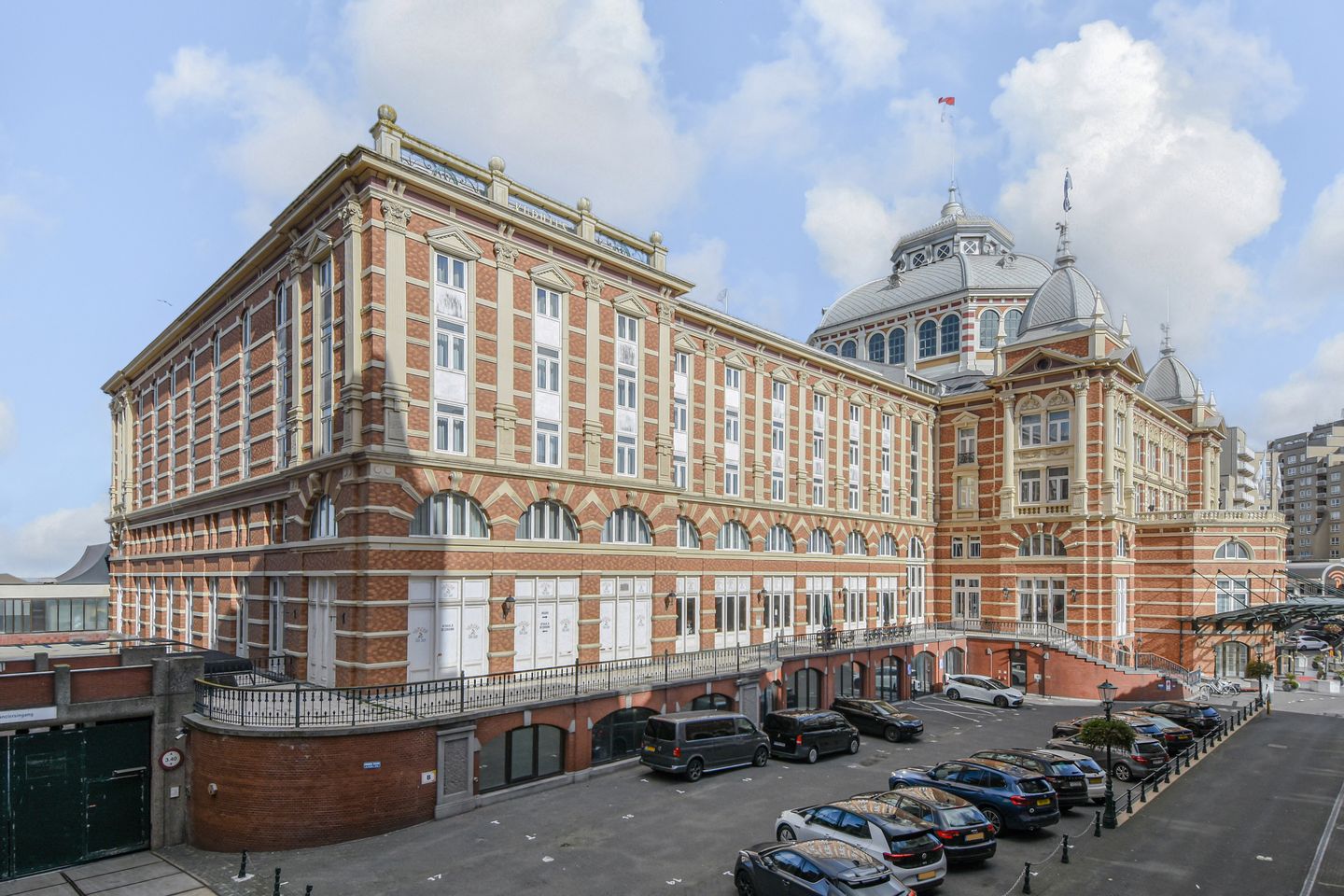 Foto 50 van Gevers Deynootplein 201