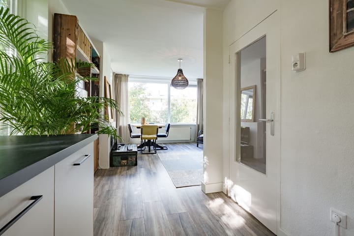 Foto 11 van Bernhardstraat 27-I