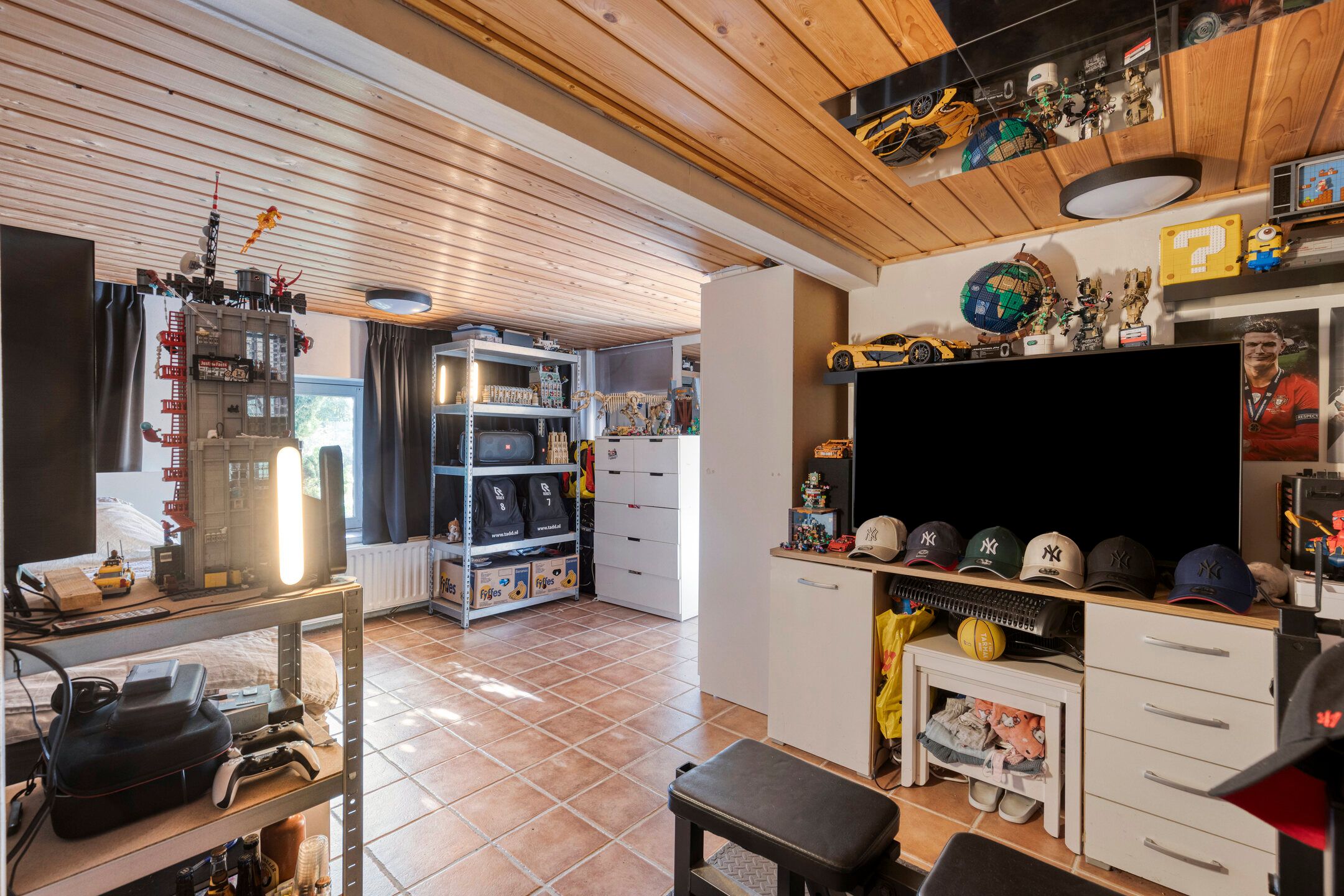 Photo 48 of Vennen 5-A