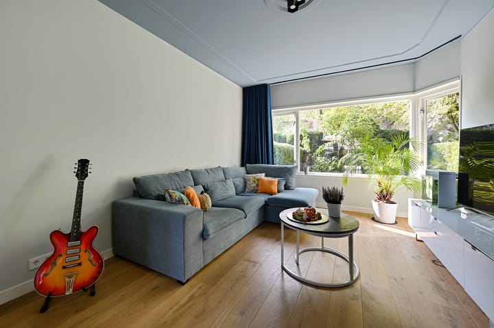 Photo 12 of Van Zuylen van Nijeveltstraat 364