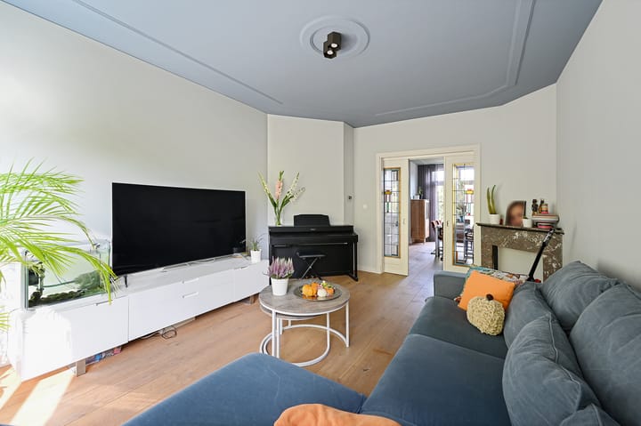 Photo 14 of Van Zuylen van Nijeveltstraat 364