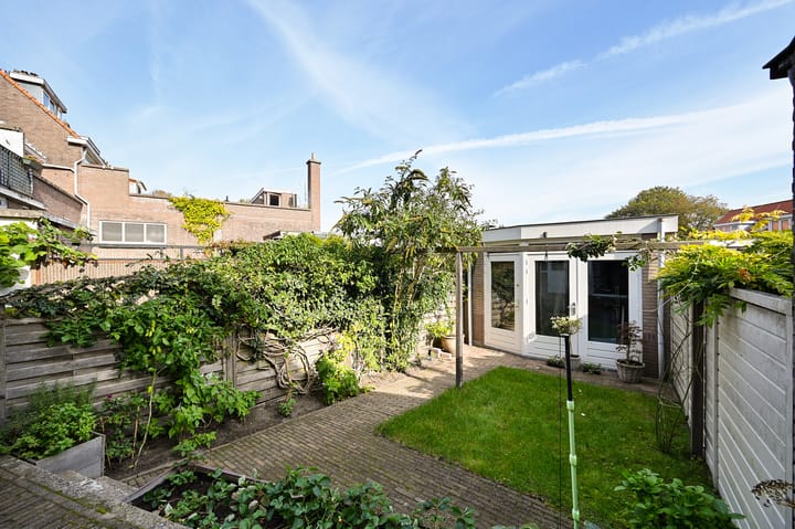 Photo 21 of Van Zuylen van Nijeveltstraat 364