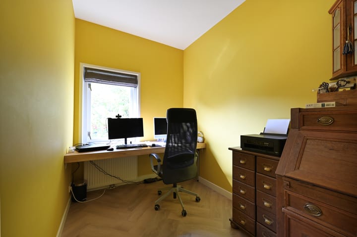 Photo 39 of Van Zuylen van Nijeveltstraat 364