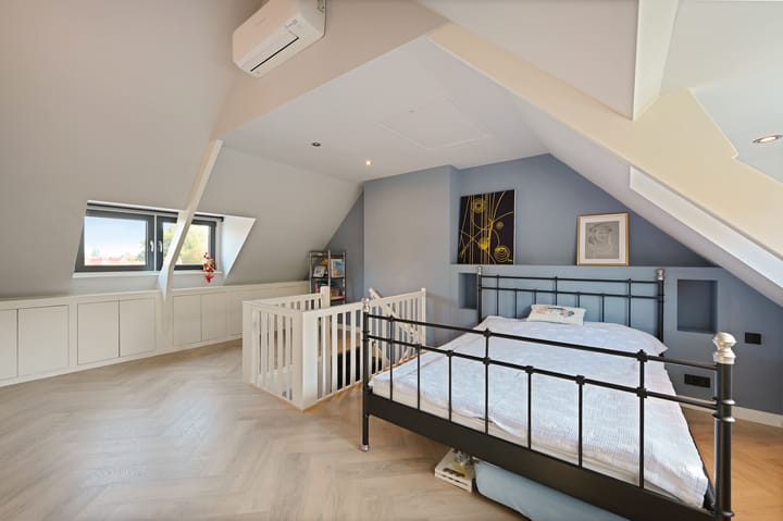 Photo 42 of Van Zuylen van Nijeveltstraat 364