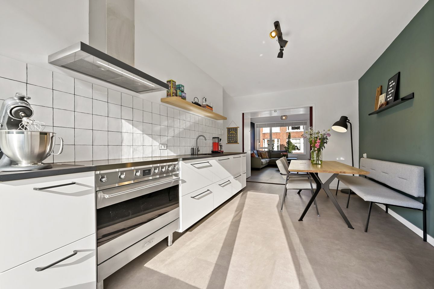 Photo 10 of Theresiastraat 297