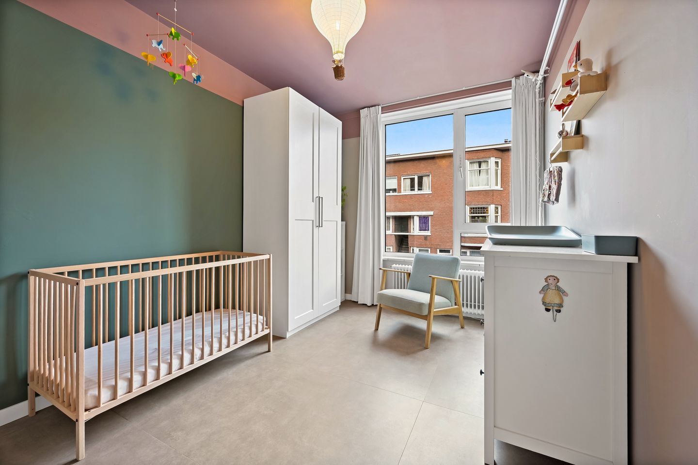 Photo 19 of Theresiastraat 297