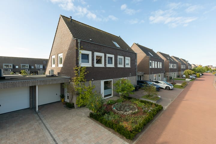 Photo 3 of Douwe Hiddesstraat 6