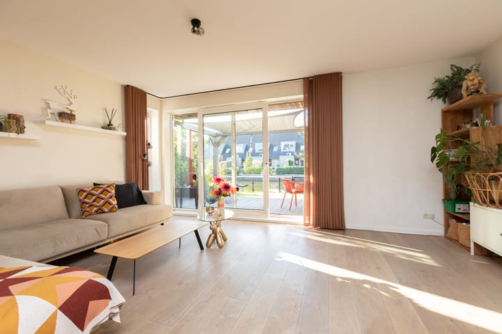 Photo 4 of Douwe Hiddesstraat 6