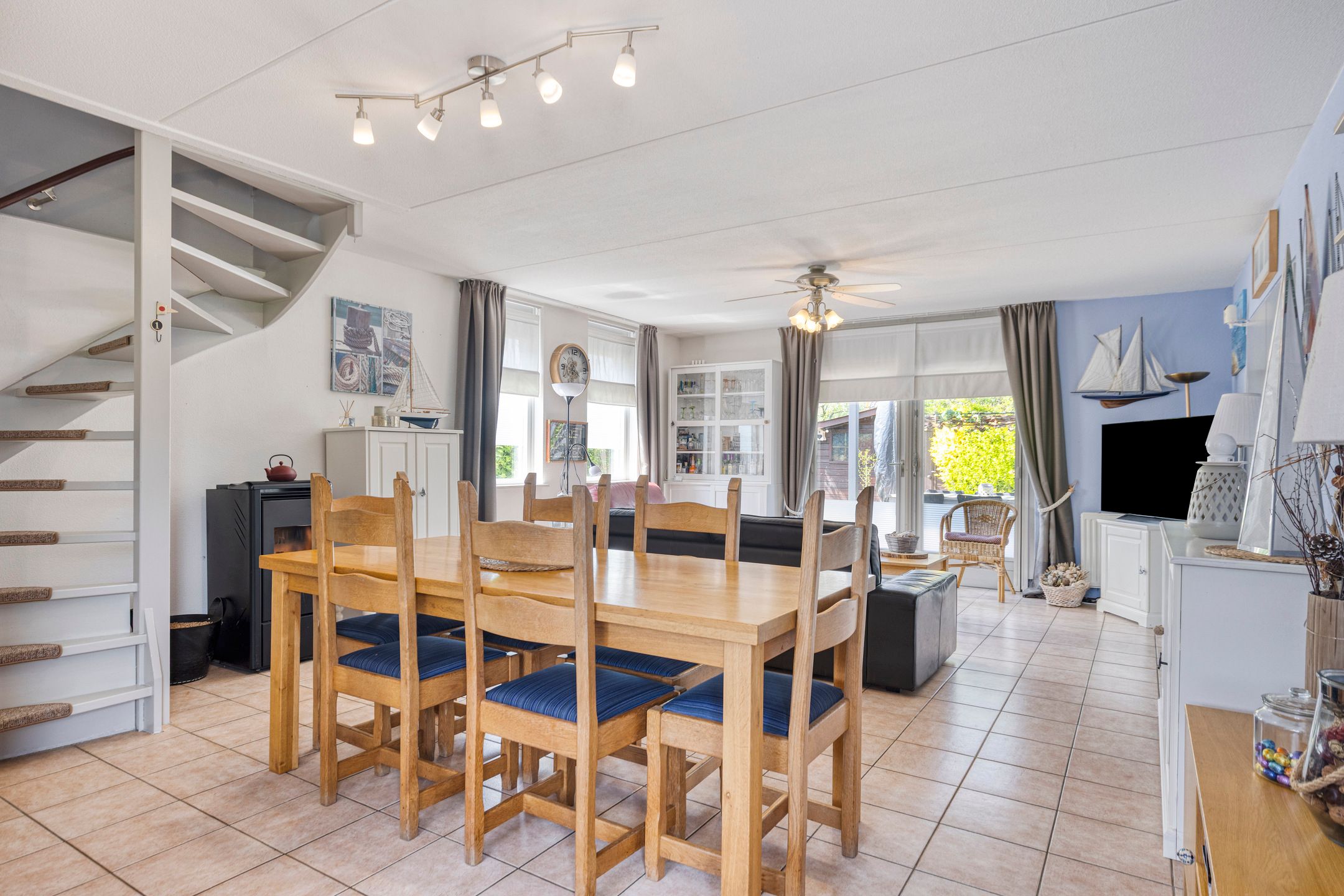 4-bedroom freehold villa in Wemeldinge — photo 2 of 5