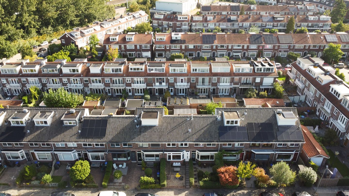 Photo 34 of Van Manderstraat 24