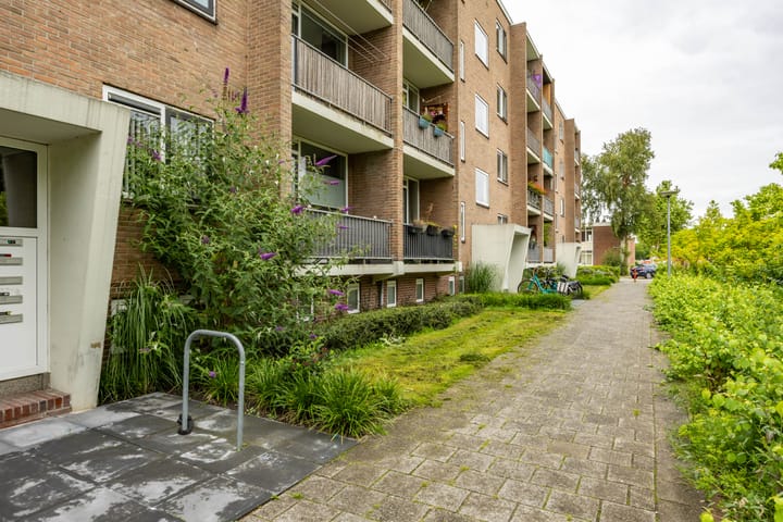 Photo 35 of Van Ketwich Verschuurlaan 109