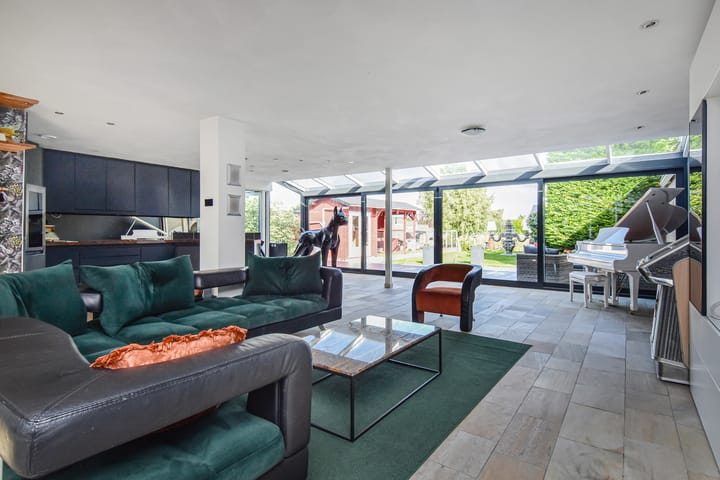 Foto 12 van Planetenweg 7