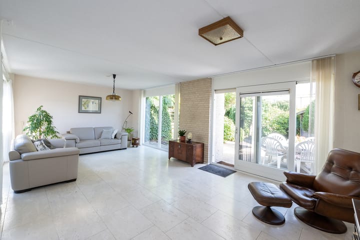 Foto 3 van Izak Osstraat 55