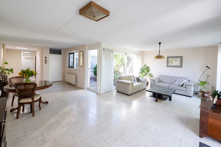 Foto 4 van Izak Osstraat 55