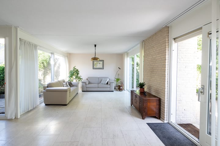 Foto 8 van Izak Osstraat 55