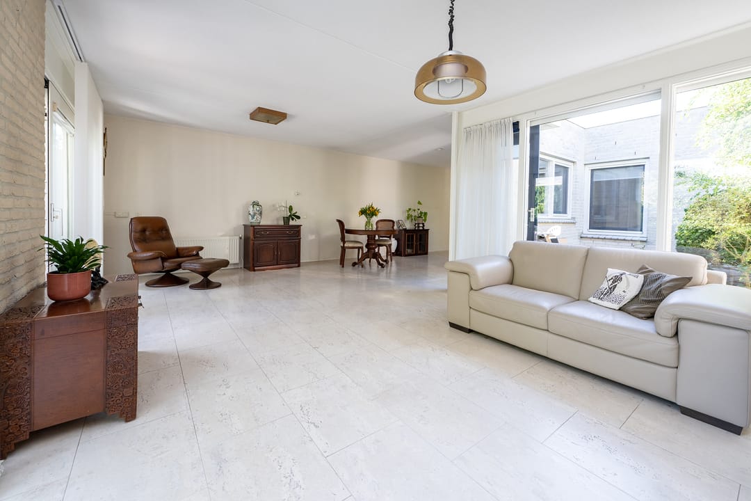 Foto 11 van Izak Osstraat 55