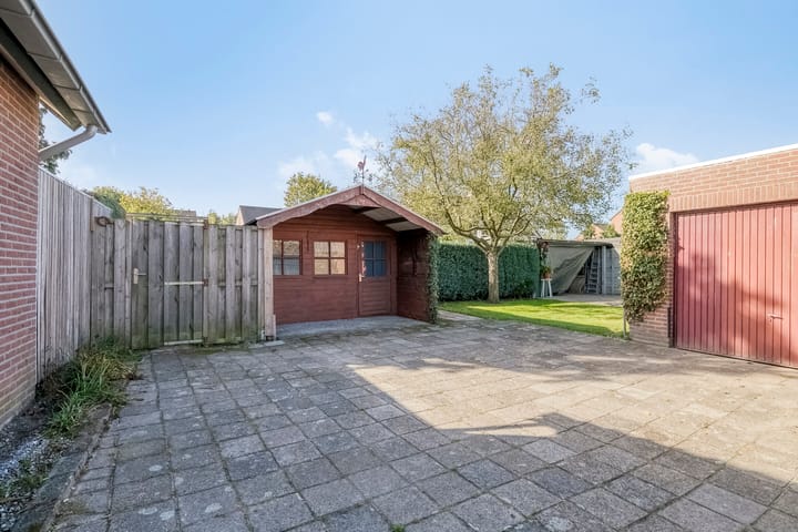 Foto 32 van Molenstraat 63