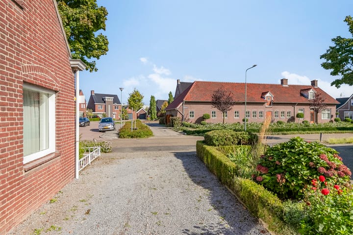 Foto 36 van Molenstraat 63