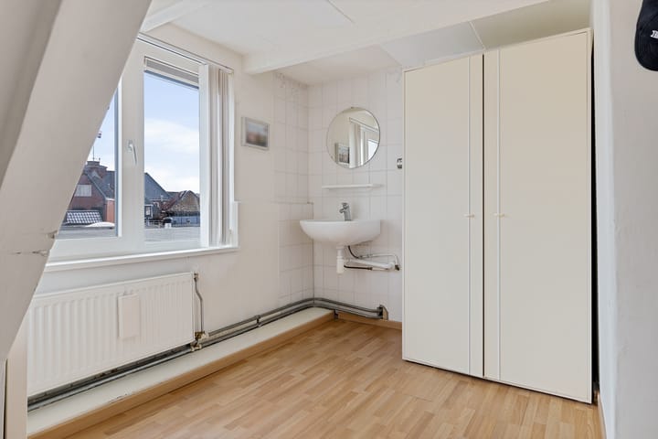 Photo 40 of Waterstraat 26