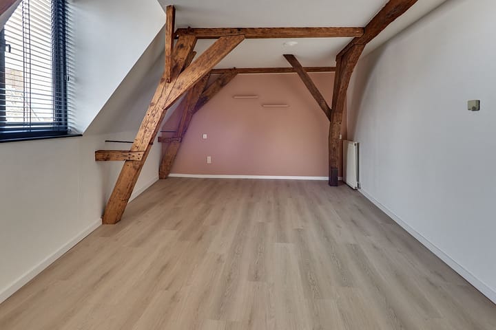 Photo 10 of Donkerstraat 46-7