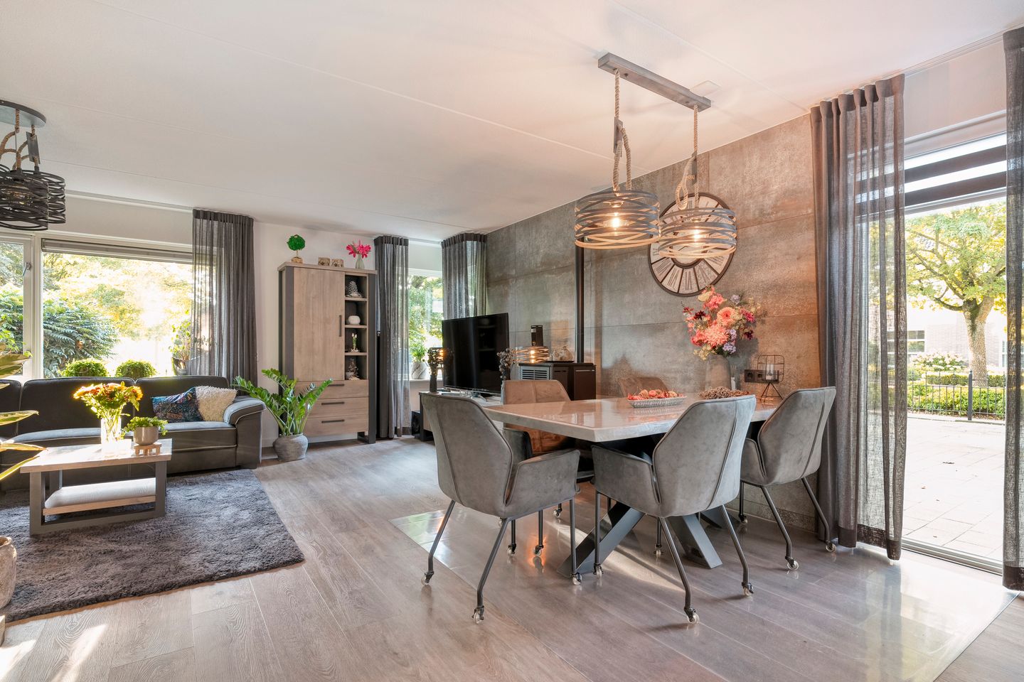 Foto 10 van Taxus 24