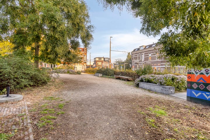 Foto 34 van Verhuellstraat 15