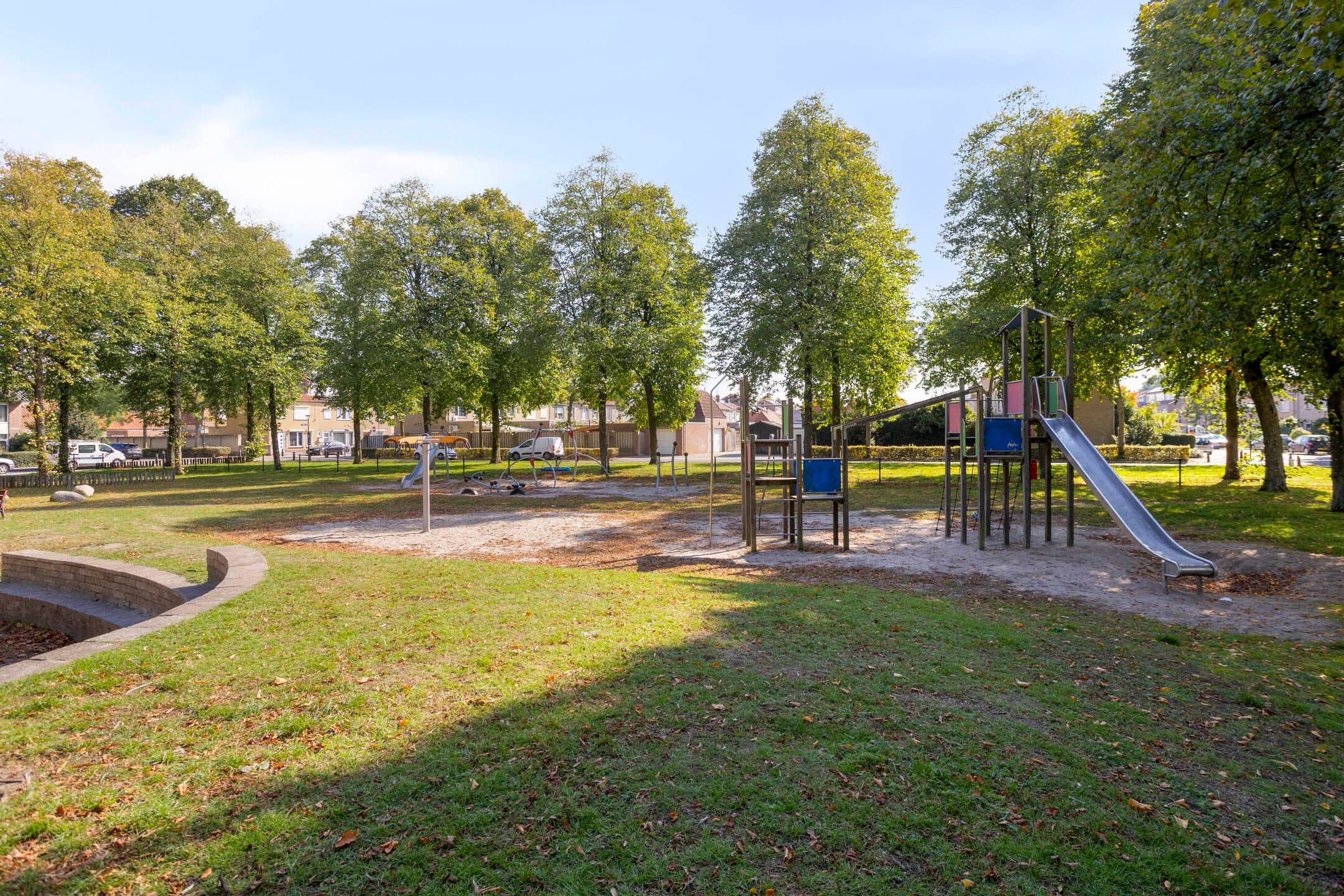 Photo 42 of Katoenstraat 10