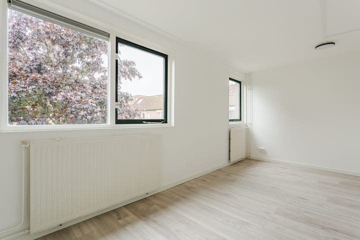 Foto 14 van Almelostraat 37